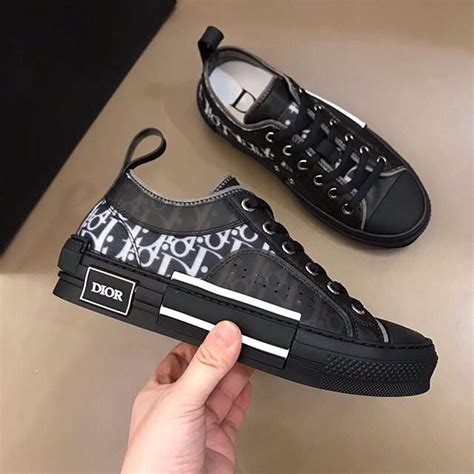 dior b23 low top logo oblique|Dior b23 black and white.